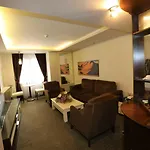 Centrum Business Hotel